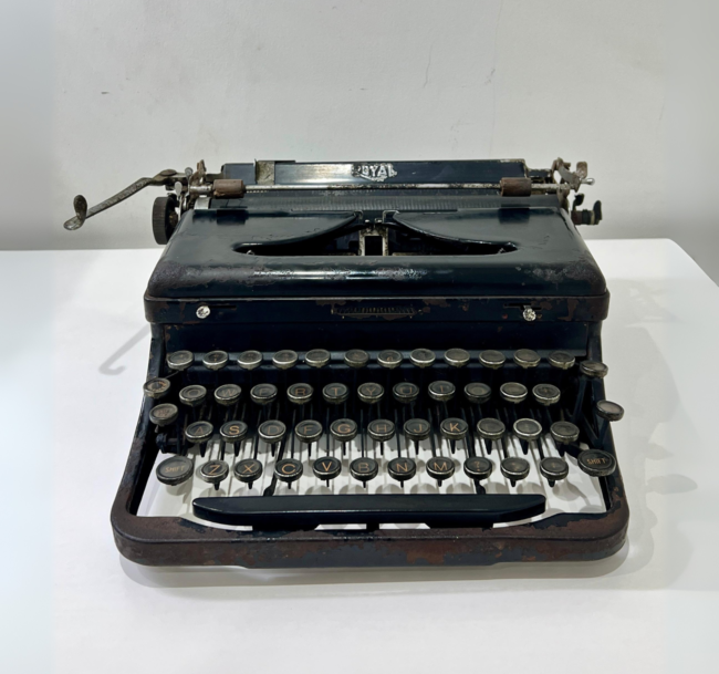Vintage Manual Typewriter