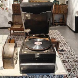 Portable Suitcase Style